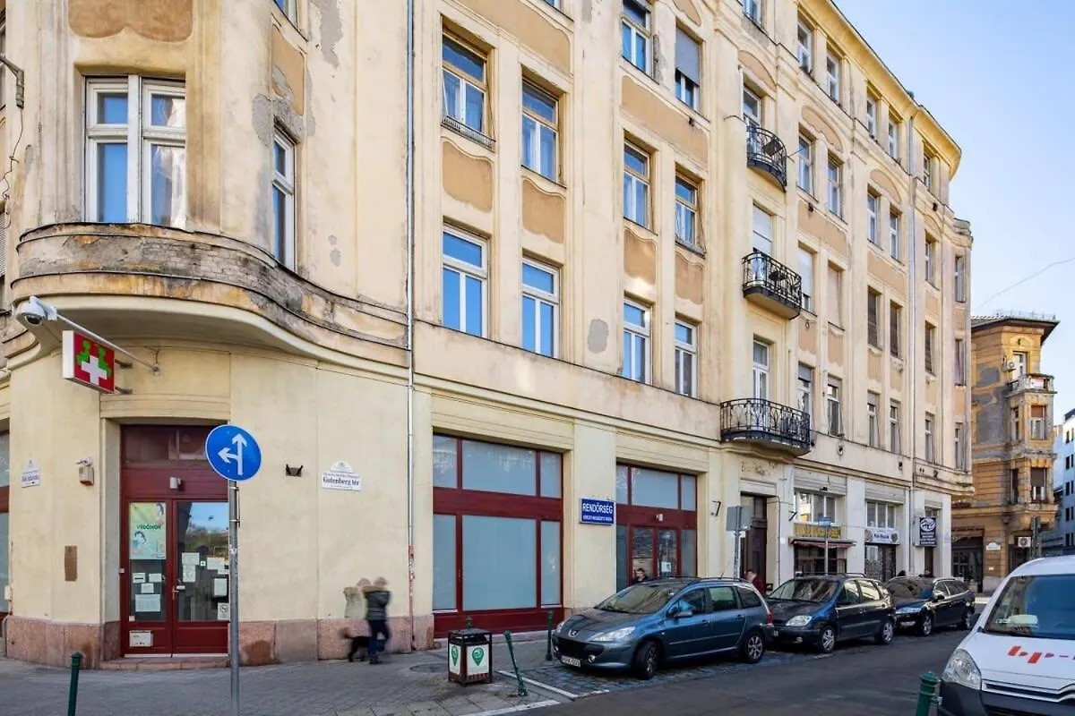 Central - Quiet Sleep For Solo Traveller Budapest Hungary