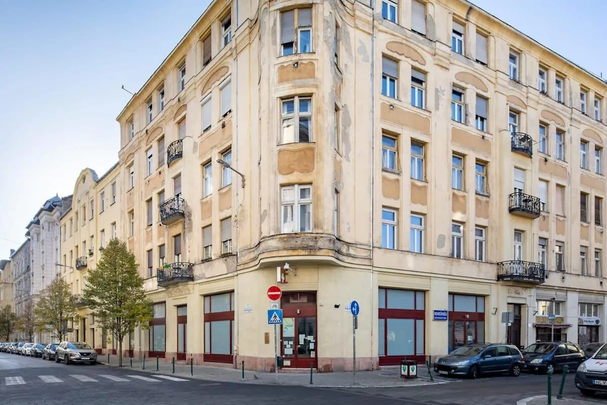 Apartment Central - Quiet Sleep For Solo Traveller Budapest