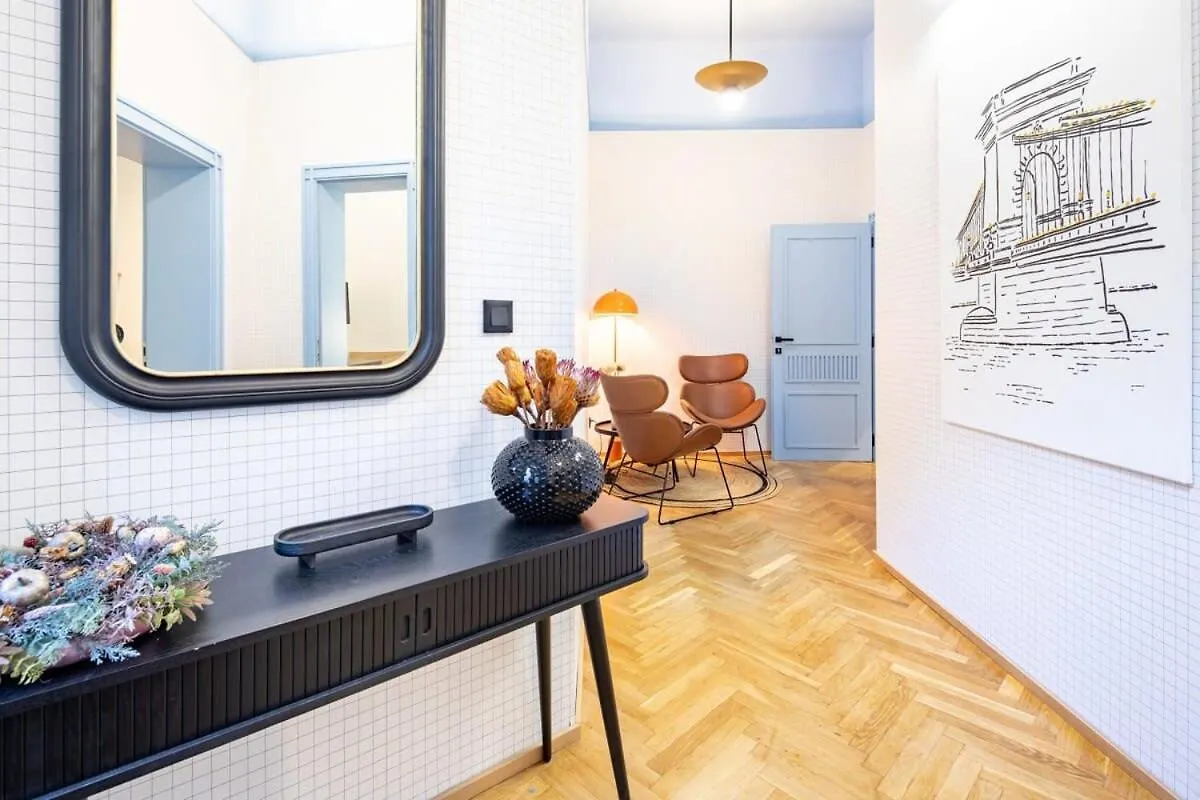 Apartment Central - Quiet Sleep For Solo Traveller Budapest Hungary